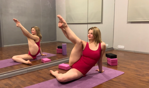 Yoga At Home Routine Stretching: Full Body Stretch